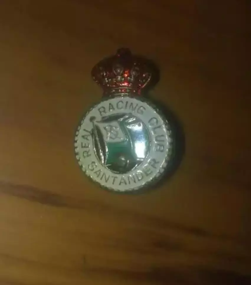 Знак футбол. Реал Расинг Испания (заколка) №2