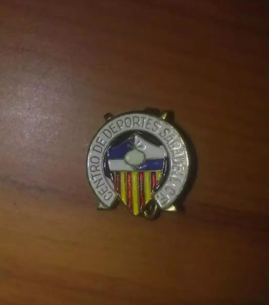 Знак футбол. Сабадель Испания (заколка)