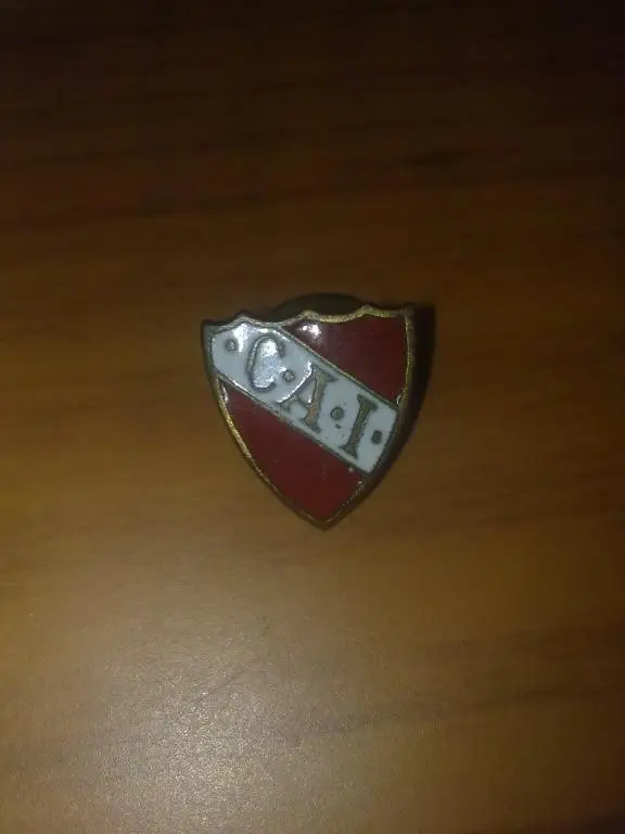 Знак футбол. старый, заколка-зажим 8