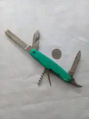 Нож раскладной. Лезвие большое, маленькое, отвёртка, штопор, открывалки, шило.