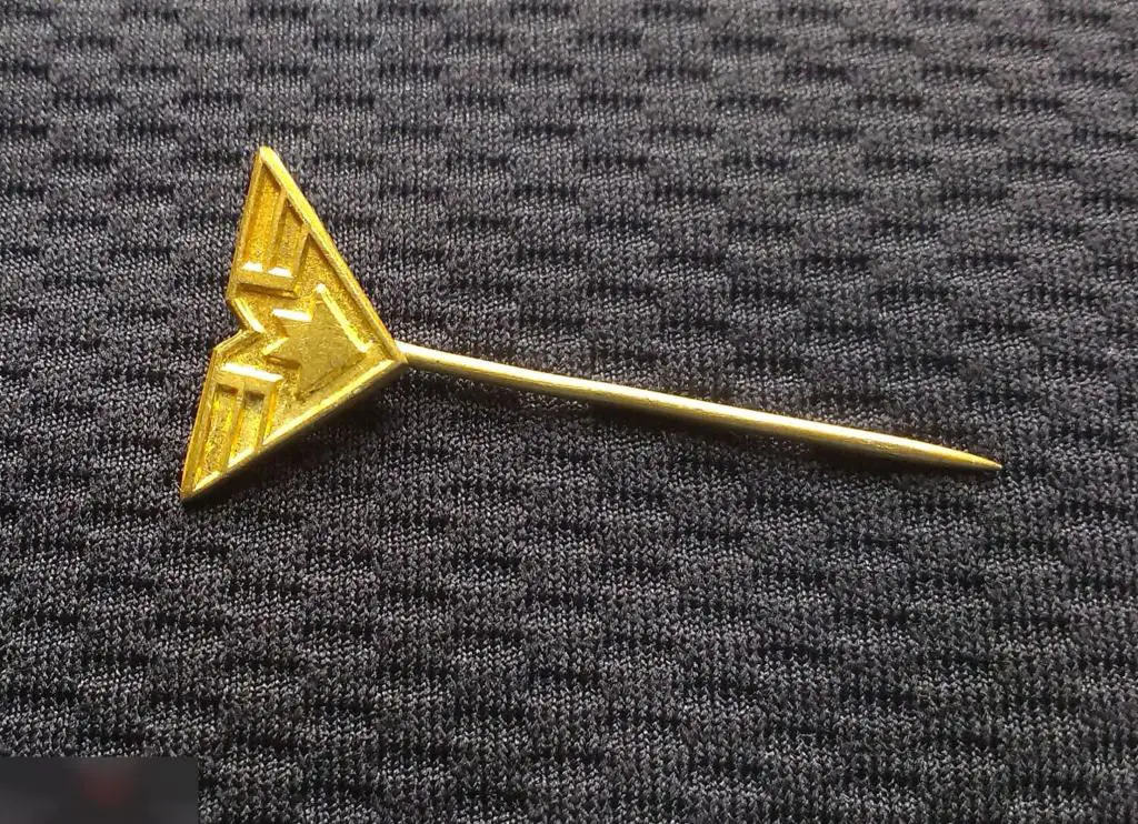 М ЗНАЧОК МИНИАТЮРНЫЙ ИНОСТРАННЫЙ МЕТРО ПРАГА ЧЕХИЯ ЧССР ТЯЖЕЛЫЙ 1