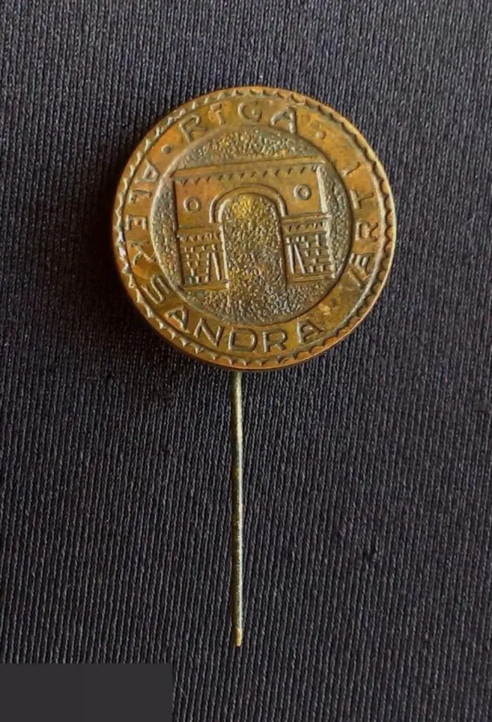 В4 ЗНАЧОК СССР РИГА RIGA ПРИБАЛТИКА ЛАТВИЯ Александровские ворота Aleksandra v?rti ТЯЖ. ИГЛА КРУГЛЫЙ 1