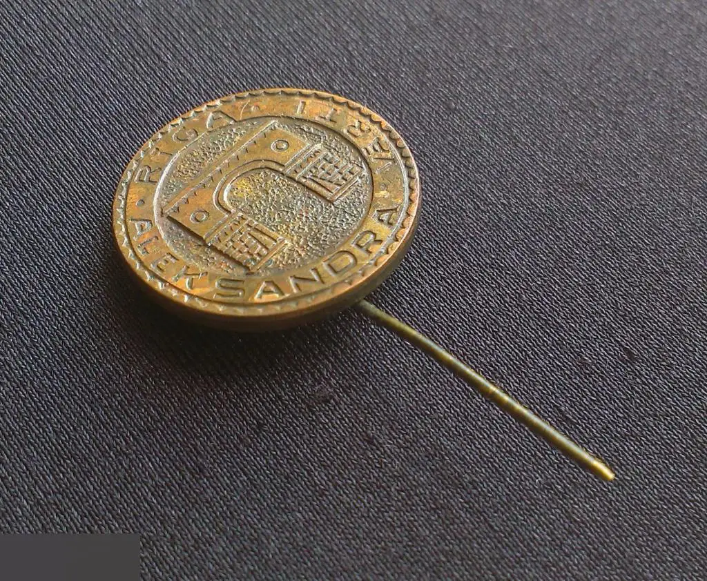 В4 ЗНАЧОК СССР РИГА RIGA ПРИБАЛТИКА ЛАТВИЯ Александровские ворота Aleksandra v?rti ТЯЖ. ИГЛА КРУГЛЫЙ 2