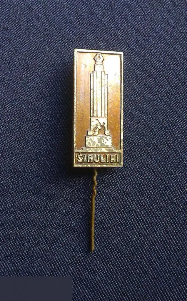 В4 ЗНАЧОК СССР ПРИБАЛТИКА ЛИТВА ГОРОД Шяуляй ?iauliai Lietuva ТЯЖЕЛЫЙ ИГЛА