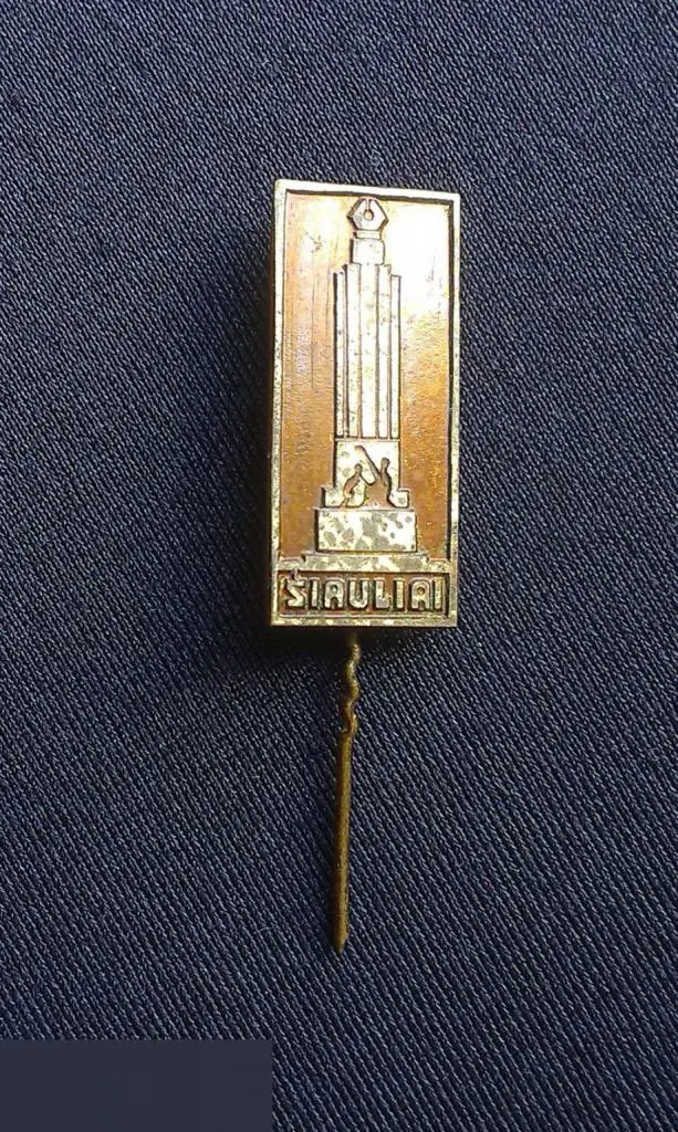 В4 ЗНАЧОК СССР ПРИБАЛТИКА ЛИТВА ГОРОД Шяуляй ?iauliai Lietuva ТЯЖЕЛЫЙ ИГЛА 1