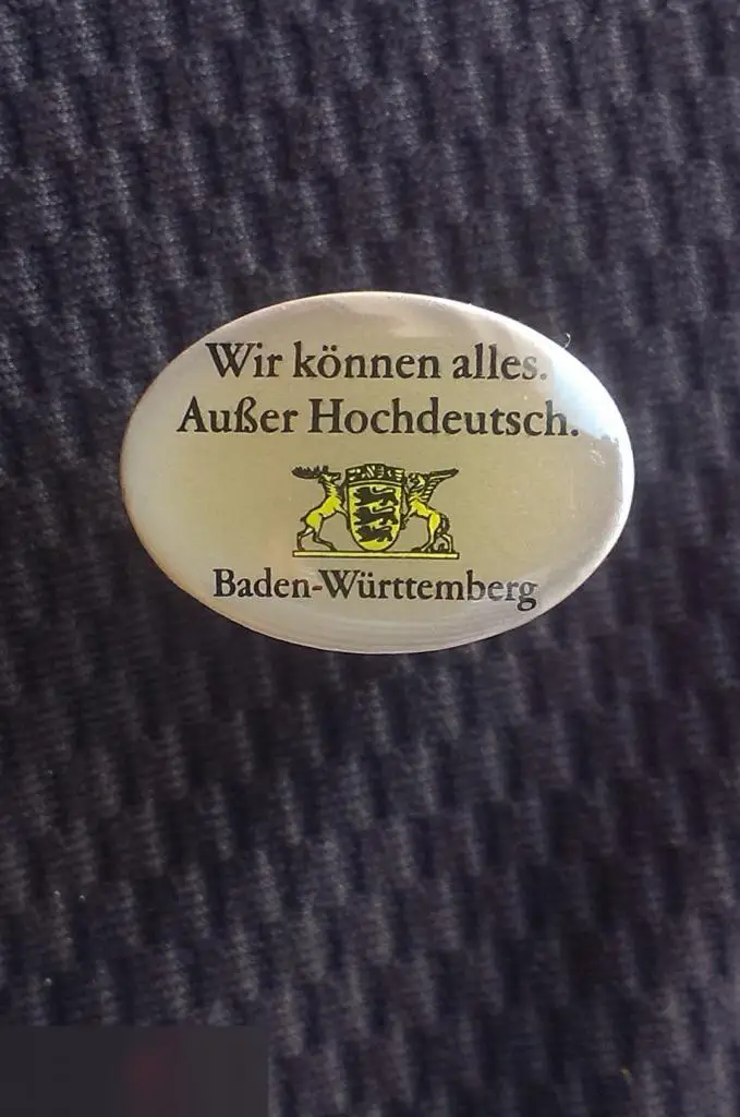 М ЗНАЧОК ИНОСТРАННЫЙ ГЕРМАНИЯ ЗЕМЛЯ Баден-Вюртемберг ШТУТГАРТ ГЕРБ ЦАНГА GERMANY Baden-W?rttemberg