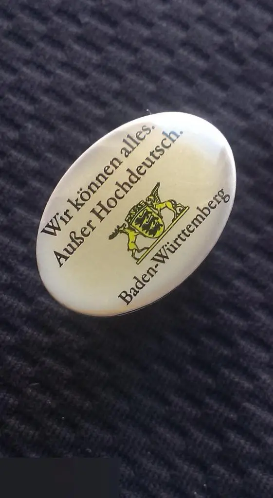 М ЗНАЧОК ИНОСТРАННЫЙ ГЕРМАНИЯ ЗЕМЛЯ Баден-Вюртемберг ШТУТГАРТ ГЕРБ ЦАНГА GERMANY Baden-W?rttemberg 1