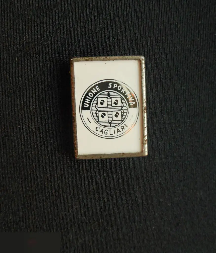 М ФУТБОЛ ИНОСТРАННЫЙ ФК ФУТБОЛЬНЫЙ КЛУБ КАЛЬЯРИ ИТАЛИЯ СТЕКЛЯННЫЙ СИТАЛЛ Cagliari Calcio SpA 1-й 1