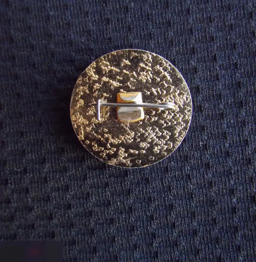 М ЗНАЧОК СССР ФУТБОЛ ФК ФУТБОЛЬНЫЙ КЛУБ БУКОВИНА ЧЕРНОВЦЫ УКРАИНА УССР D=20mm 2-й 4