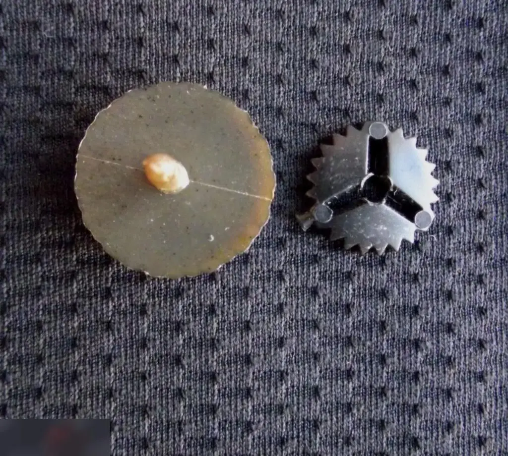 М ЗНАЧОК ЗНАК ЭМБЛЕМА ПЕТЛИЧНАЯ ПЕТЛИЦА УКРАИНА ТРЕЗУБЕЦ ПОГРАНВОЙСКА ? ПЛАСТИК4