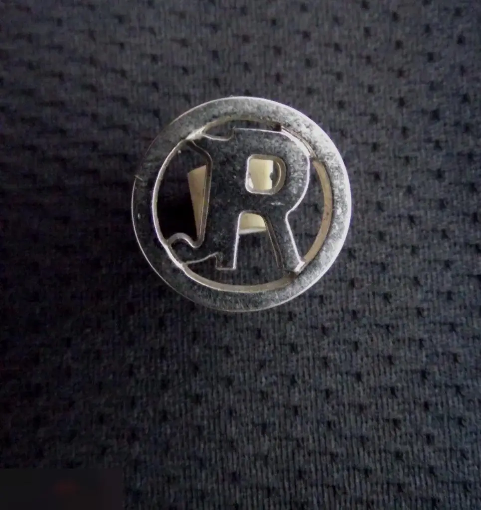 М ЗНАЧОК ИНОСТРАННЫЙ НЕИЗВЕСТНЫЙ ЛОГОТИП JR ОБУВЬ ? КРЕПЛЕНИЕ ЦАНГА 1