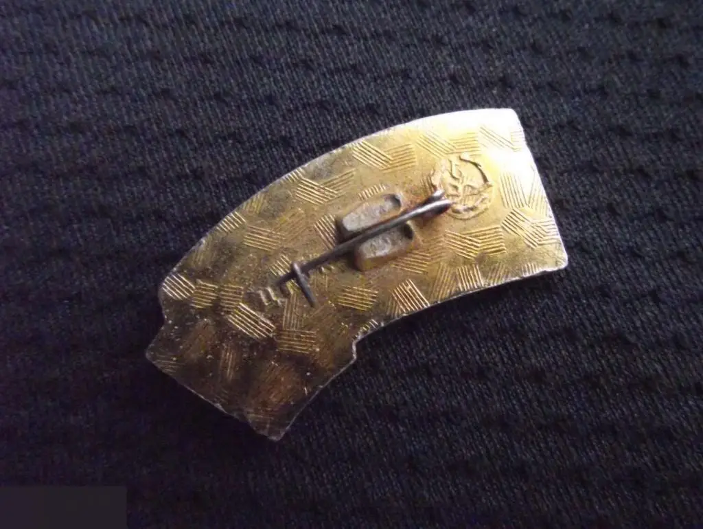 М ЗНАЧОК СССР ДАЛЬНИЙ ВОСТОК 50 ЛЕТ ОСВОБОЖДЕНИЯ ОТ ИНТЕРВЕНТОВ И БЕЛОГВАРДЕЙЦЕВ 31х14mm 7