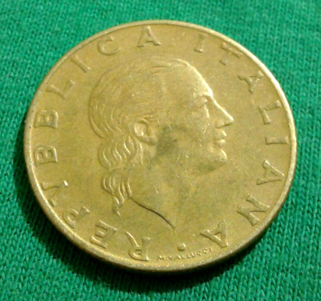 Италия 200 лир 1978 г. (125) 1