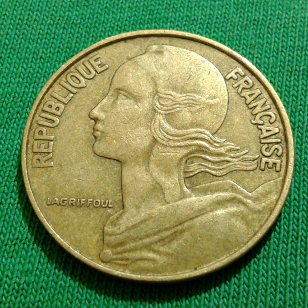 Франция 20 сантимов 1970 г. (1211)