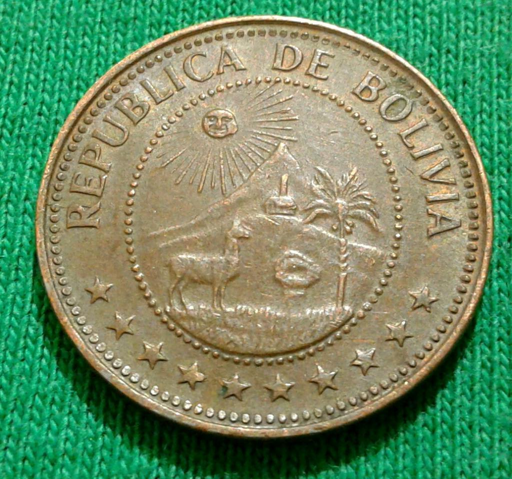 Боливия 10 сентаво 1965 г. (640)