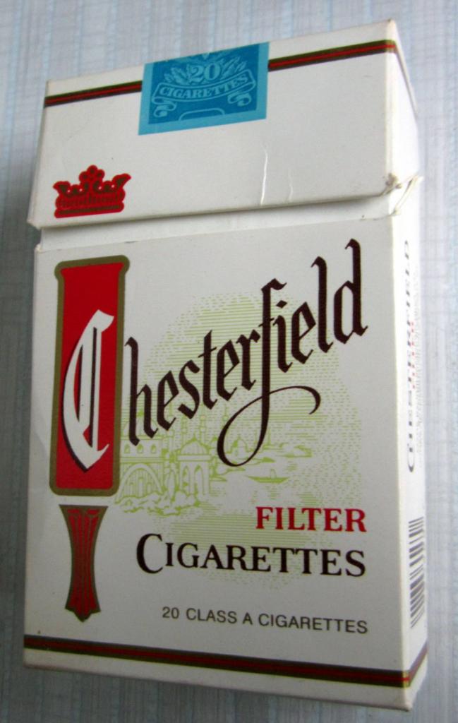 Купить сигареты в ярославле. Сигареты Честерфилд 90х американские. Честерфилд сигареты 90-х. Сигареты Chesterfield в мягкой пачке. Сигареты Честерфилд компакт Вайт.
