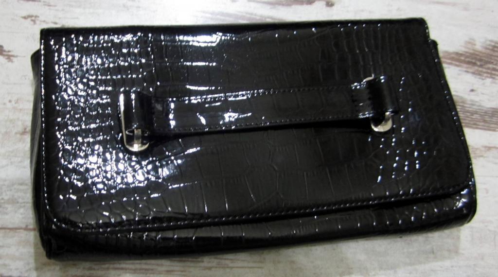 Новый клатч (сумочка). Искусственная кожа под крокодила 1