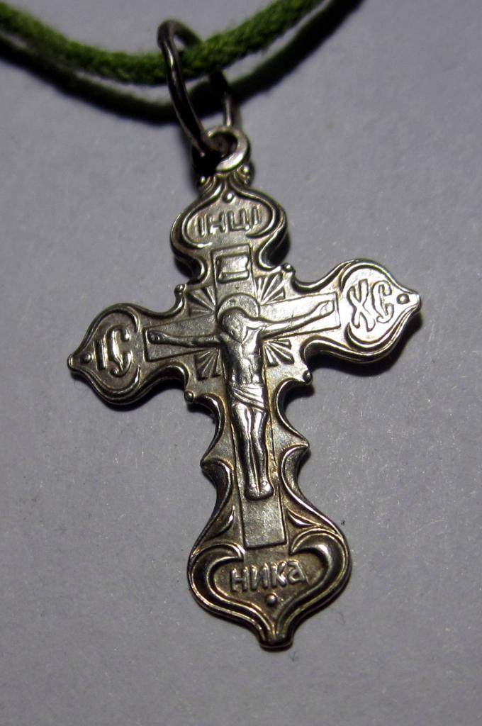 Крест (крестик), распятие. Серебро 925 проба, около 1,5 гр