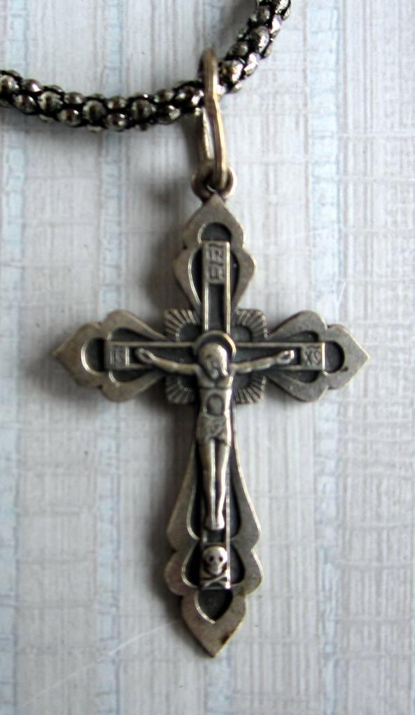 Крест (крестик), распятие. Серебро 925 проба, 2 грамма