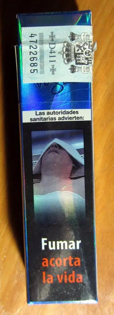 Пачка от сигарет Vogue (тонкие, 100, квадрат). Нидерланды для Испании 2