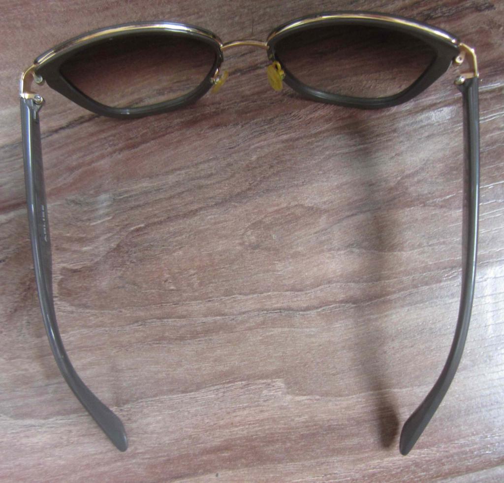 Солнцезащитные очки Aolise. Пластик. Б/у 2