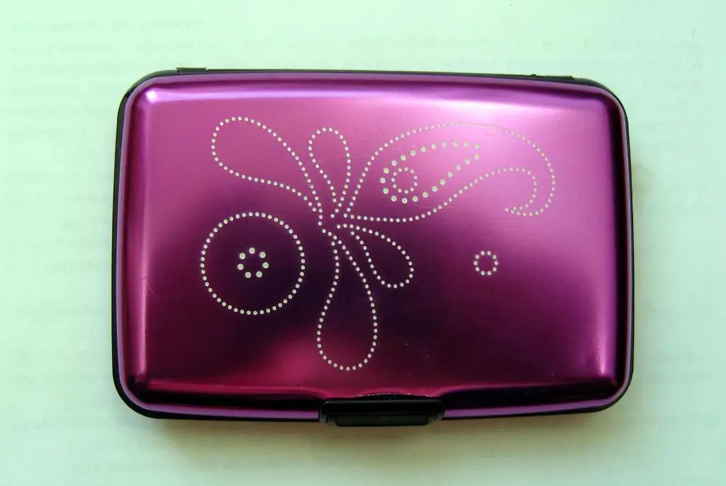 Новая визитница (для визиток и пластиковых карт) 1