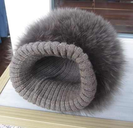 Женская шапка. Натуральный мех. 55-56 размер. Б/у 3