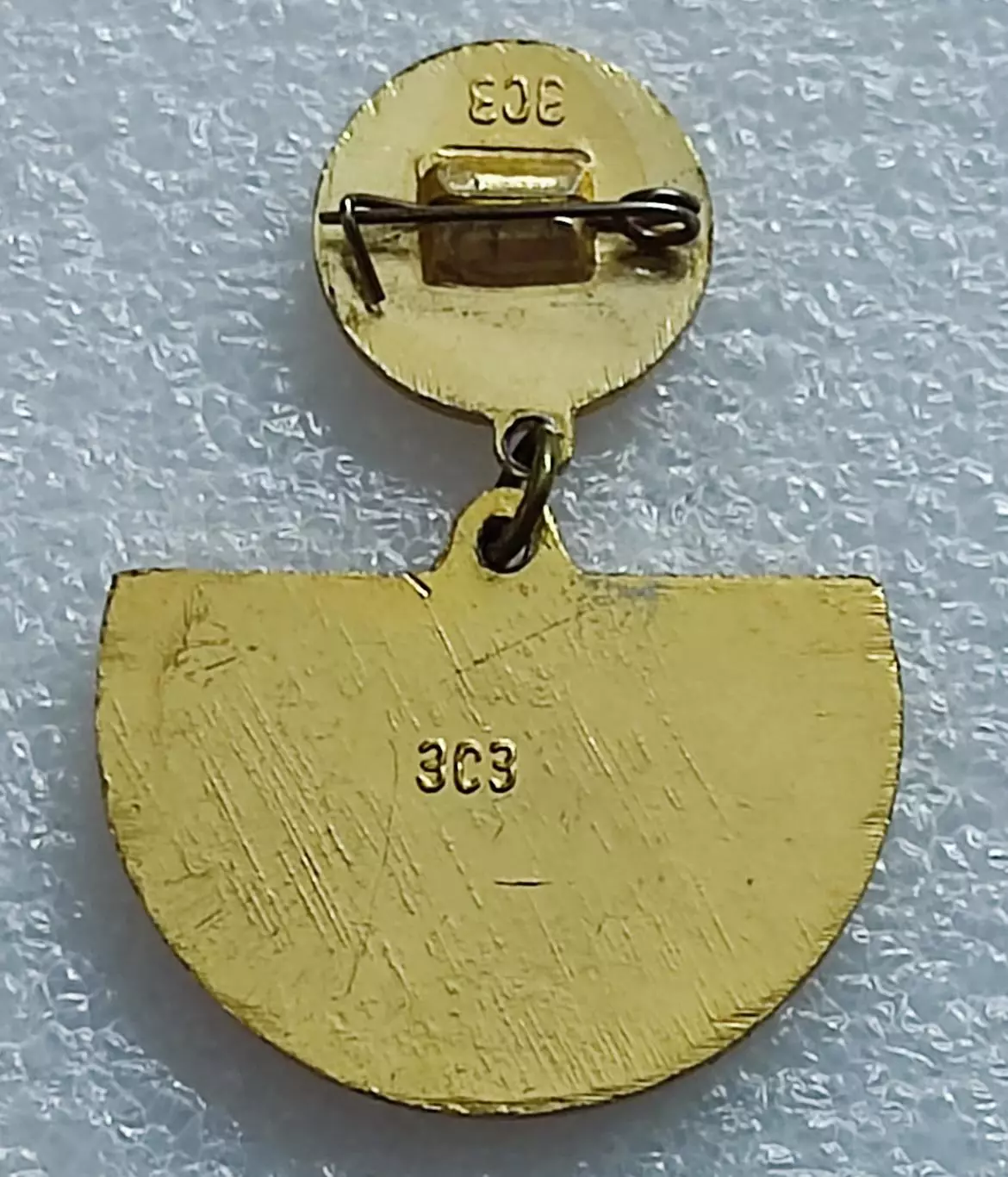 ЦК ВЛКСМ КОМСОМОЛ ПИОНЕРИЯ. АРТЕК СПОРТ ЛЮБИТЬ - СИЛЬНЫМ БЫТЬ. ЗСЗ 1