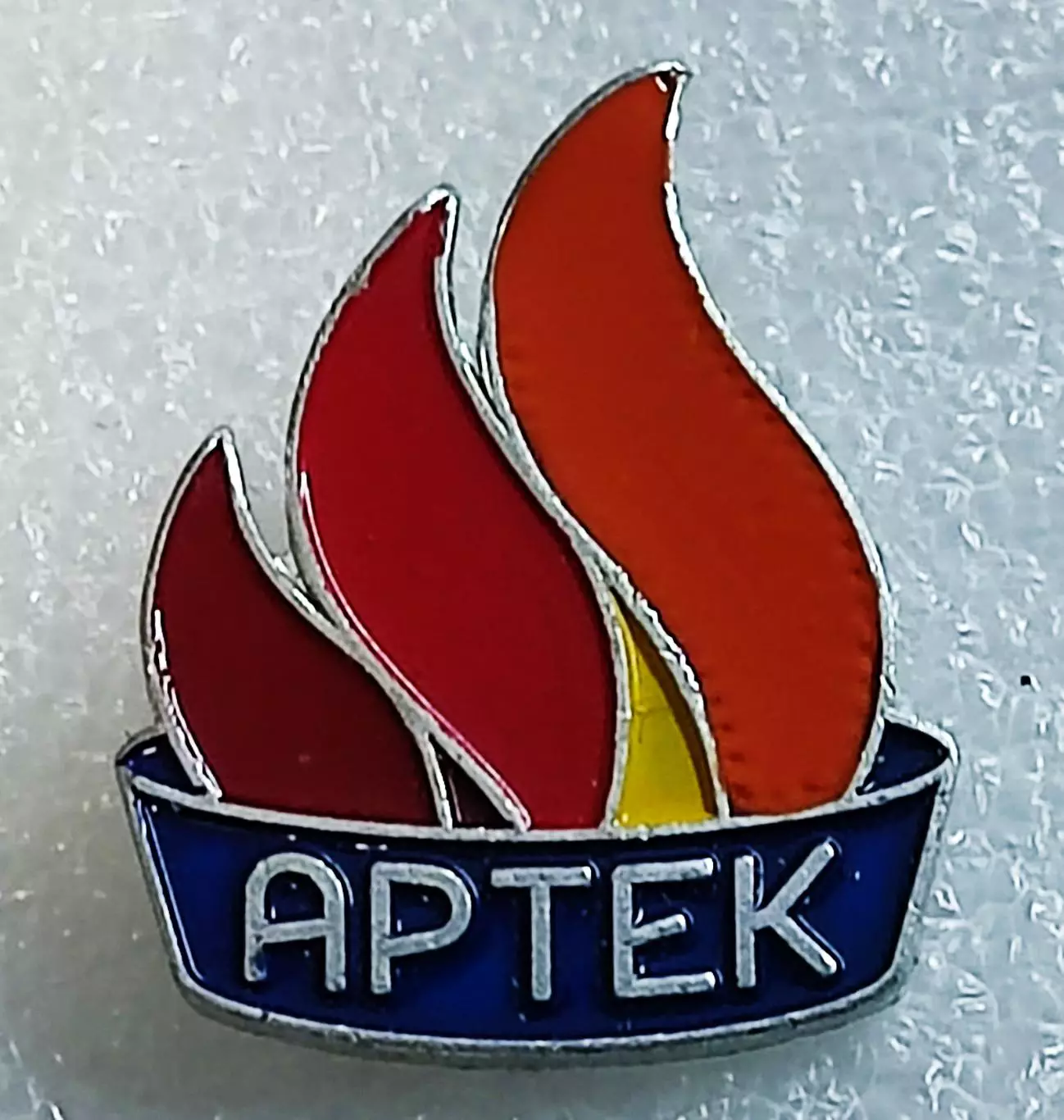 ЦК ВЛКСМ. КОМСОМОЛ. ПИОНЕРИЯ АРТЕК. КОСТЕРОК