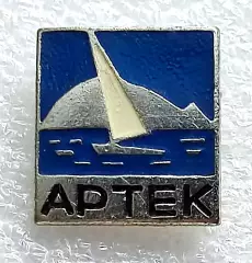 ЦК ВЛКСМ. КОМСОМОЛ. ПИОНЕРИЯ. АРТЕК - КОРАБЛИК. Я.С.Ф