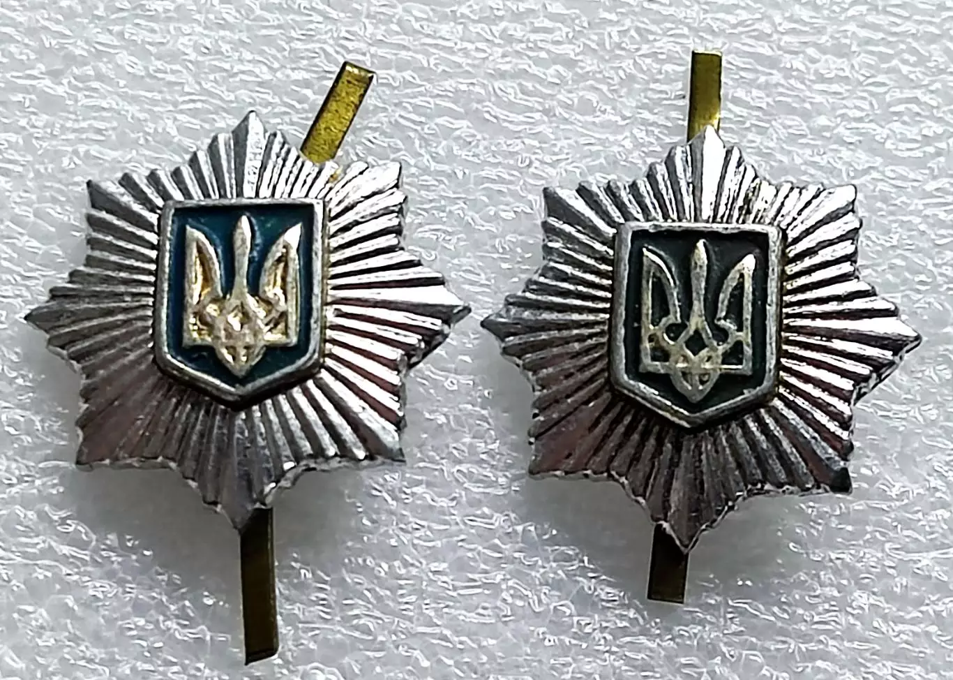 МВД УКРАИНА. ПЕТЛИЧНЫЕ ЗНАКИ СОТРУДНИКА ВНУТРЕННИХ ДЕЛ. ПАРА до 2014 года