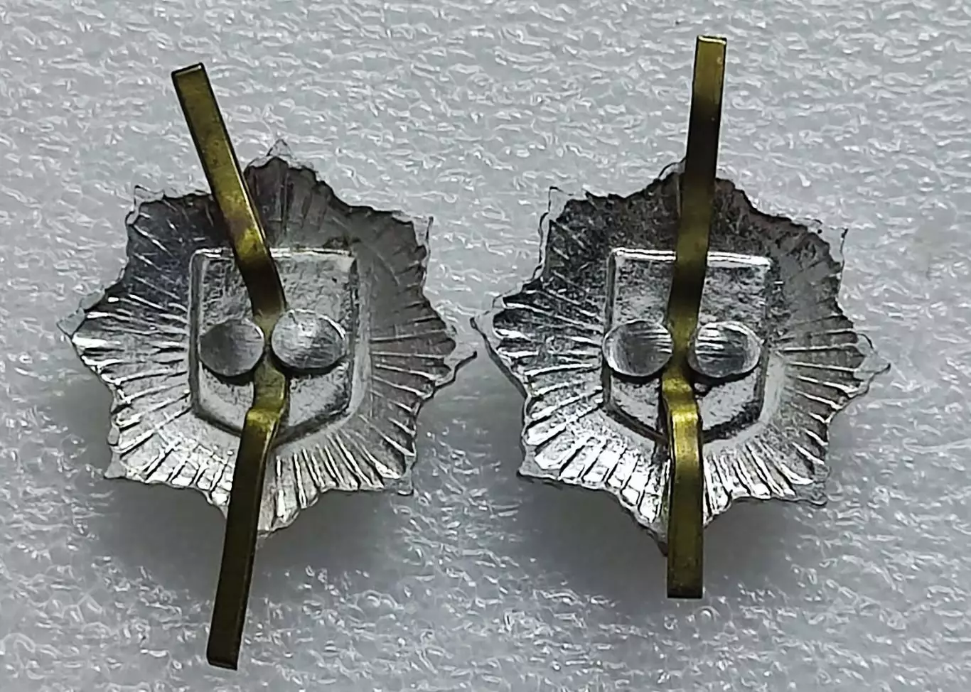 МВД УКРАИНА. ПЕТЛИЧНЫЕ ЗНАКИ СОТРУДНИКА ВНУТРЕННИХ ДЕЛ. ПАРА до 2014 года 1