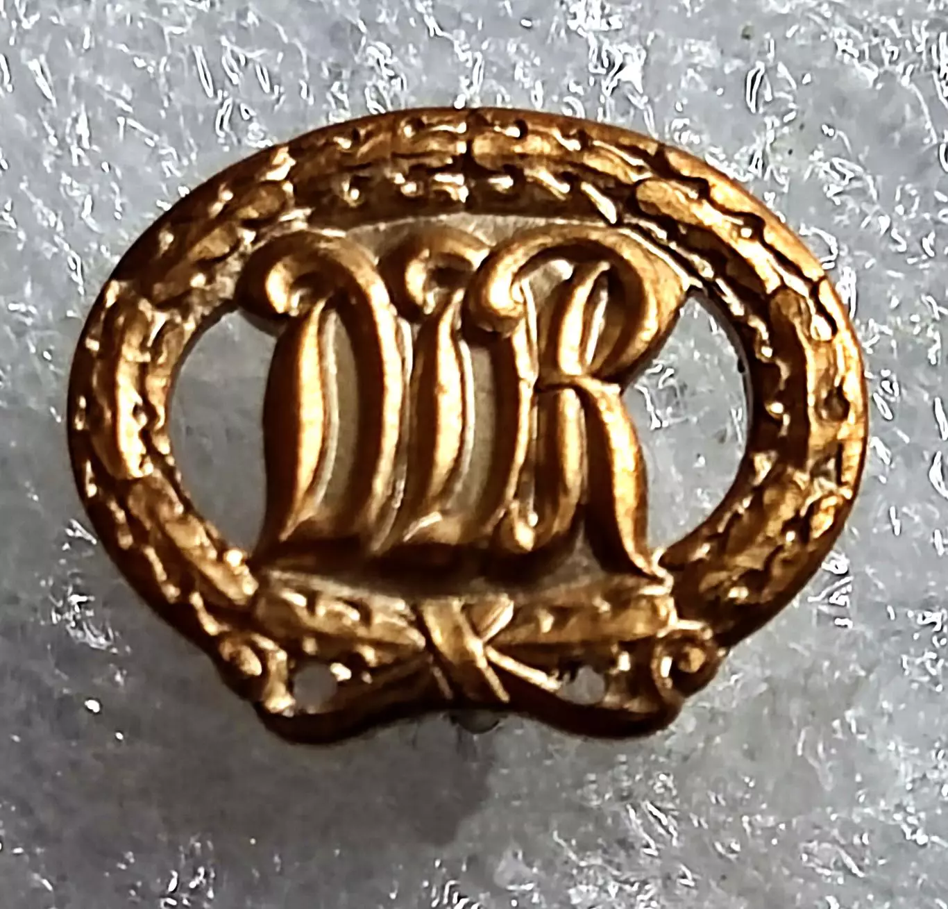 СПОРТ ГТО. ГДР НАГРАДНОЙ С ОТВЕРСТИЯМИ ДЛЯ ПЛАНКИ. ЗОЛОТО