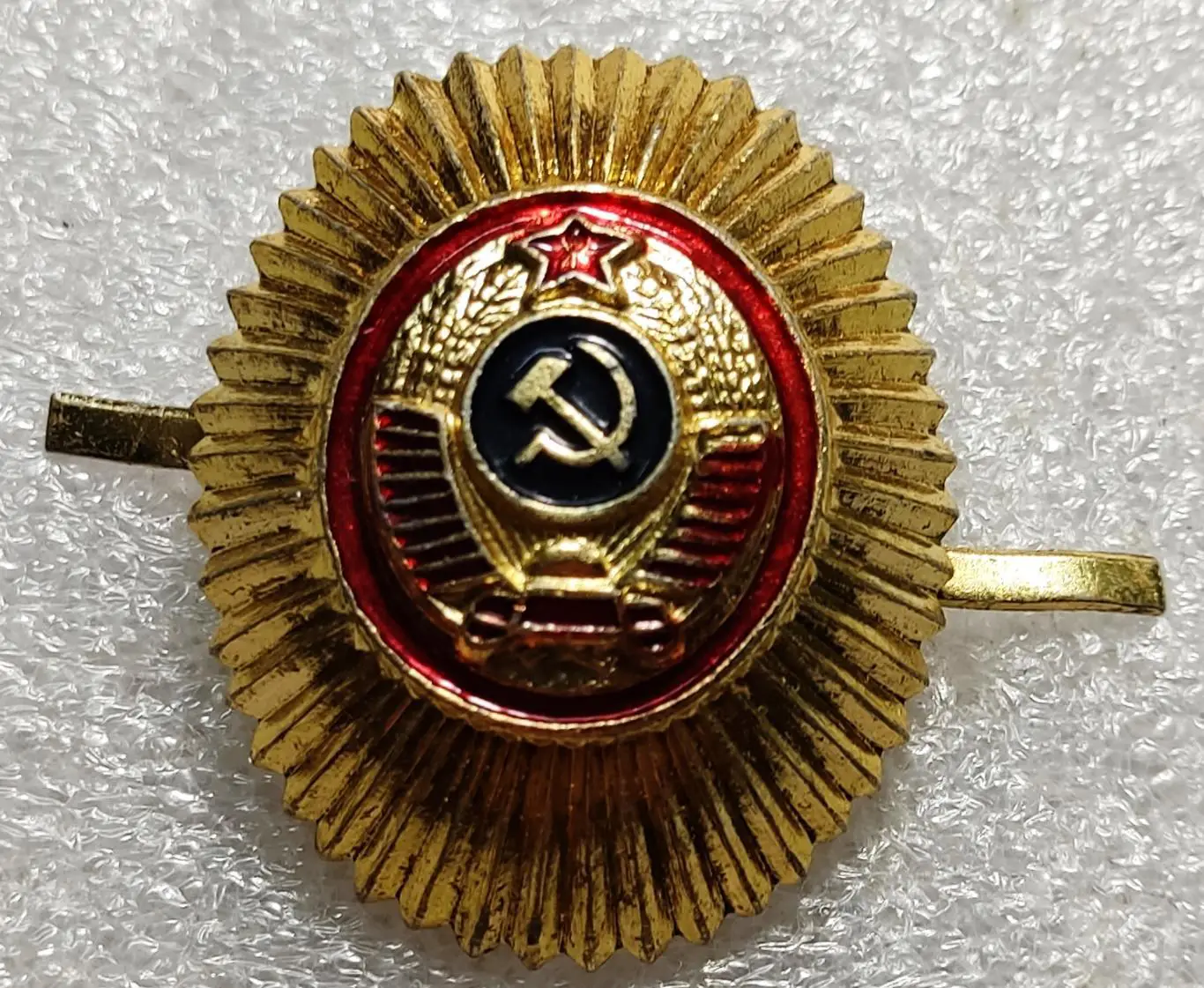 МВД СССР.КОКАРДА СОВЕТСКОЙ МИЛИЦИИ.НА ПИЛОТКУ, ШАПКУ.