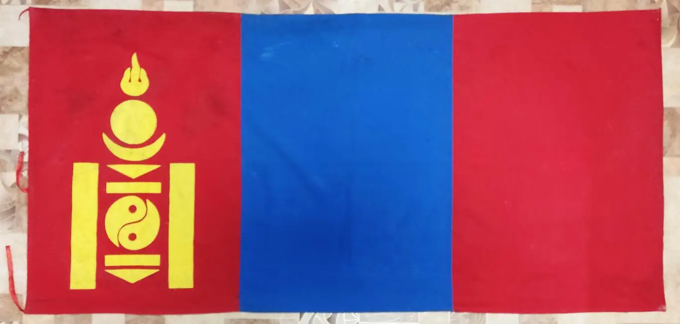 ЗНАМЯ. ФЛАГ МНР. МОНГОЛИЯ. 175х80 см. Соёмбо шитый. времен СССР