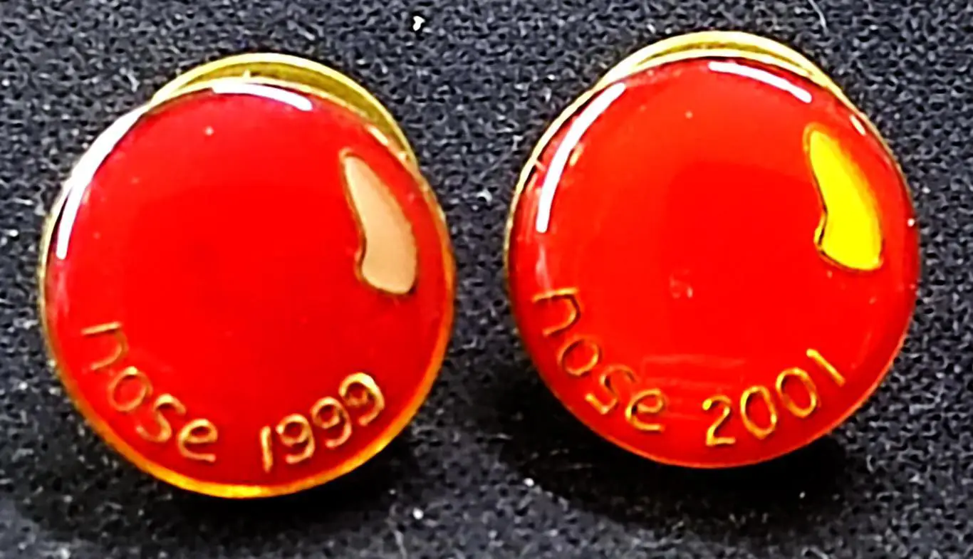 Англия. Великобритания. Компания по производству значков. Служебные. пара