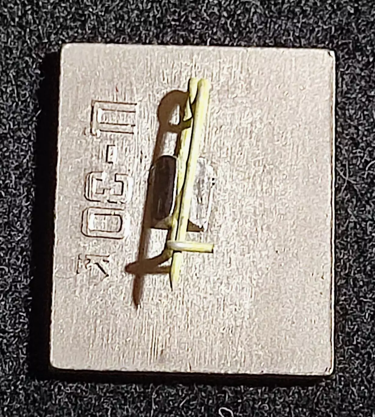 Ленин В.И. Ульянов. красный. ситалл на металле 1