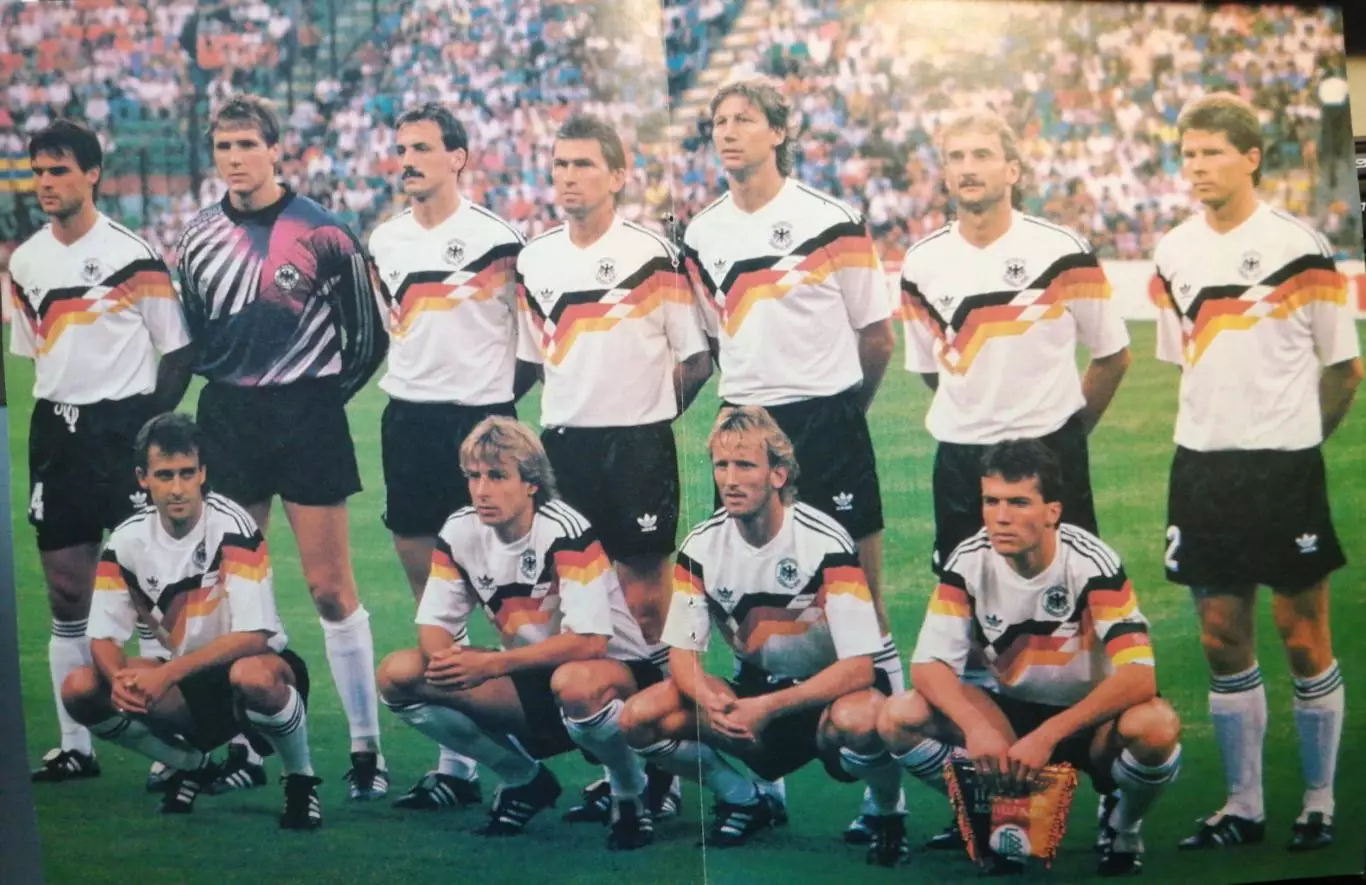 Цветной постер: сборная Германии - чемпион мира 1990