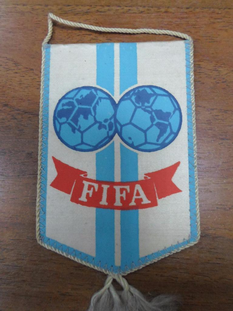 FiFAфутбол вымпел