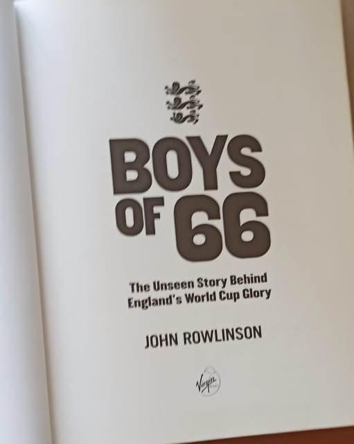 ЧМ 1966 книга о победе Англии на английском. 2