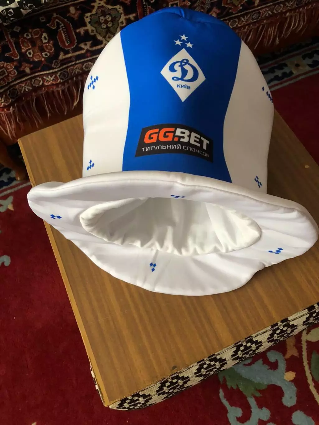 Фанатская шляпа-цилиндр Динамо Киев 2