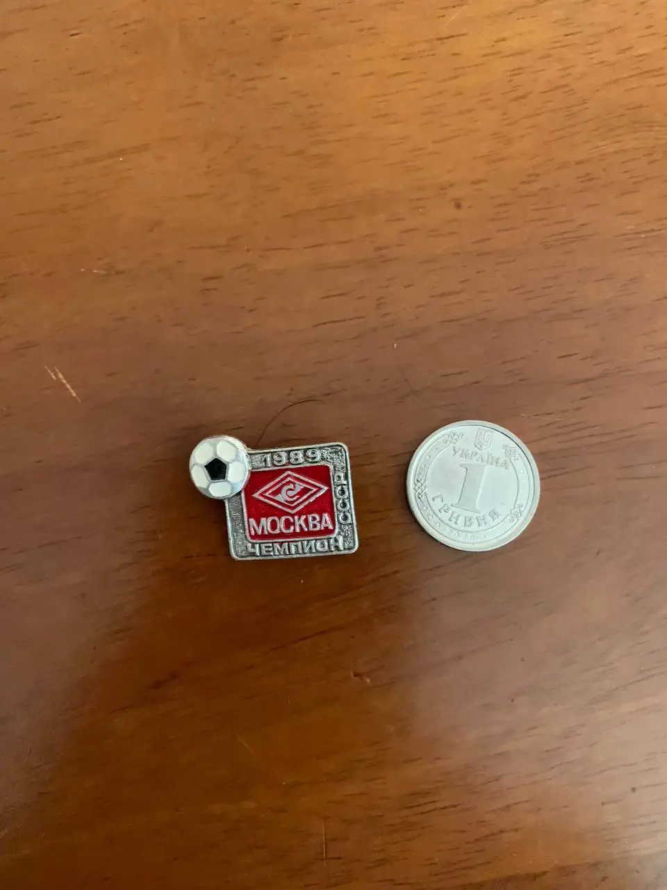 Значок Спартак - чемпион СССР 1989. 2-й вид