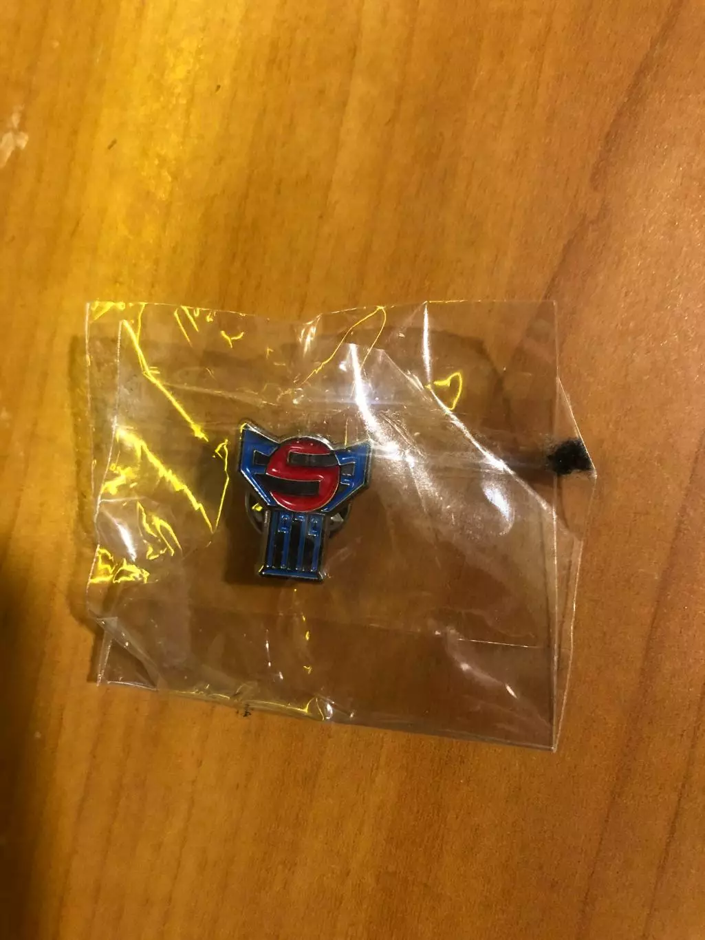 Значок Федерация футбола Фарерских островов. Оригинал.