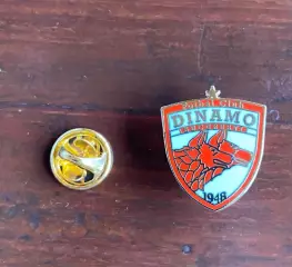 знак Динамо Бухарест Румыния