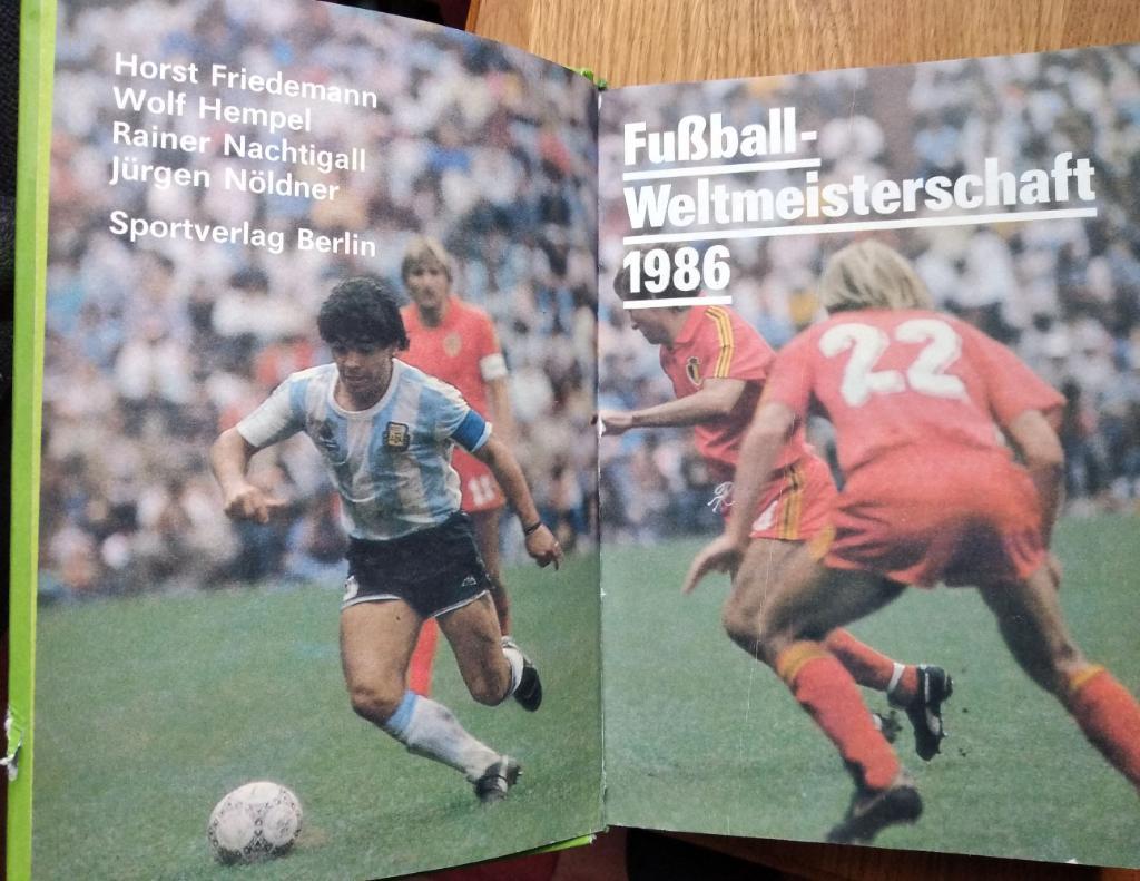 1986 Чемпионат мира по футболу Мексика-86, книга ГДР (Берлин) 1