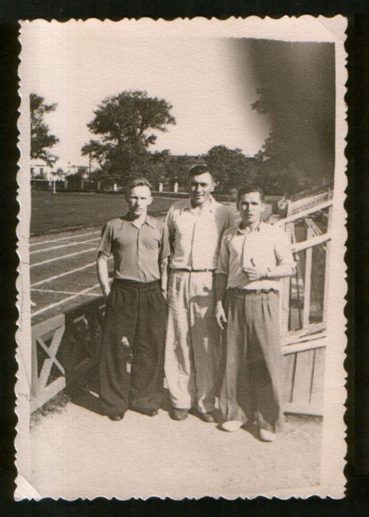 1960-е Футбол, 2 фото футболисты Динамо Хмельницкий, стадион Подолье