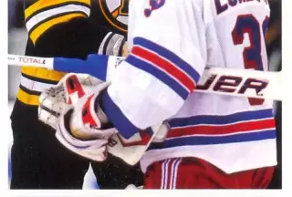 Наклейка #10 Stanley Cup Playoffs для альбома PANINI NHL 2013-2014