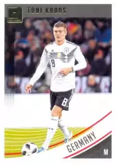 Карточка #139 Toni Kroos Germany PANINI Donruss Soccer 2018-2019
