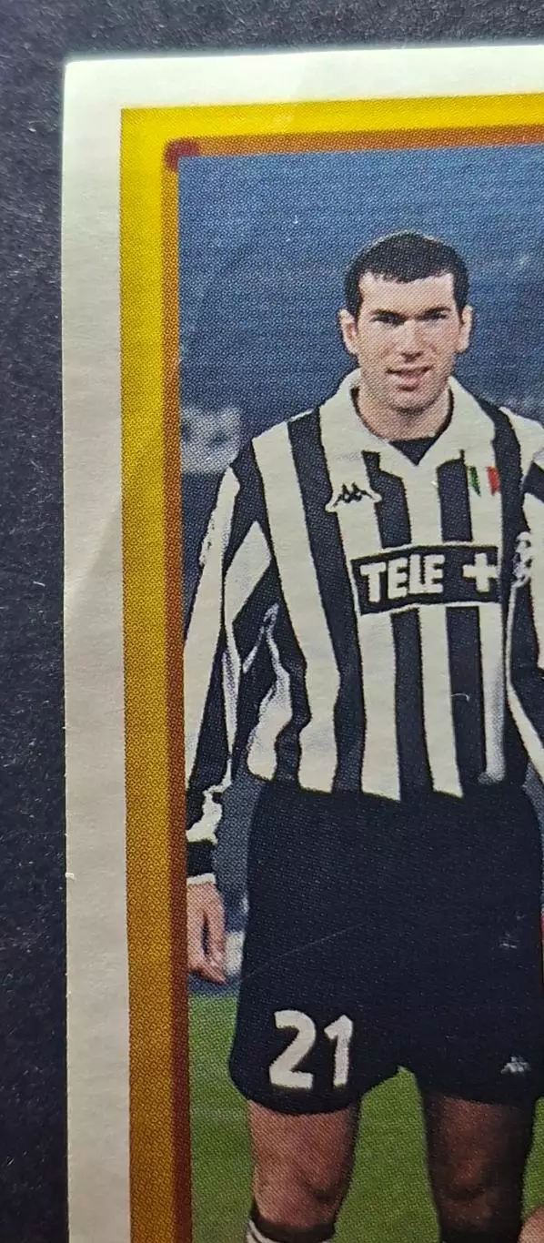 Наклейка Panini Ювентус Італія #57 Ліга Чемпіонів 1998/99 2