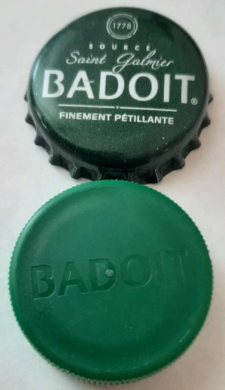 Пробки вода Badoit Бадуа (Франция) 2 шт.